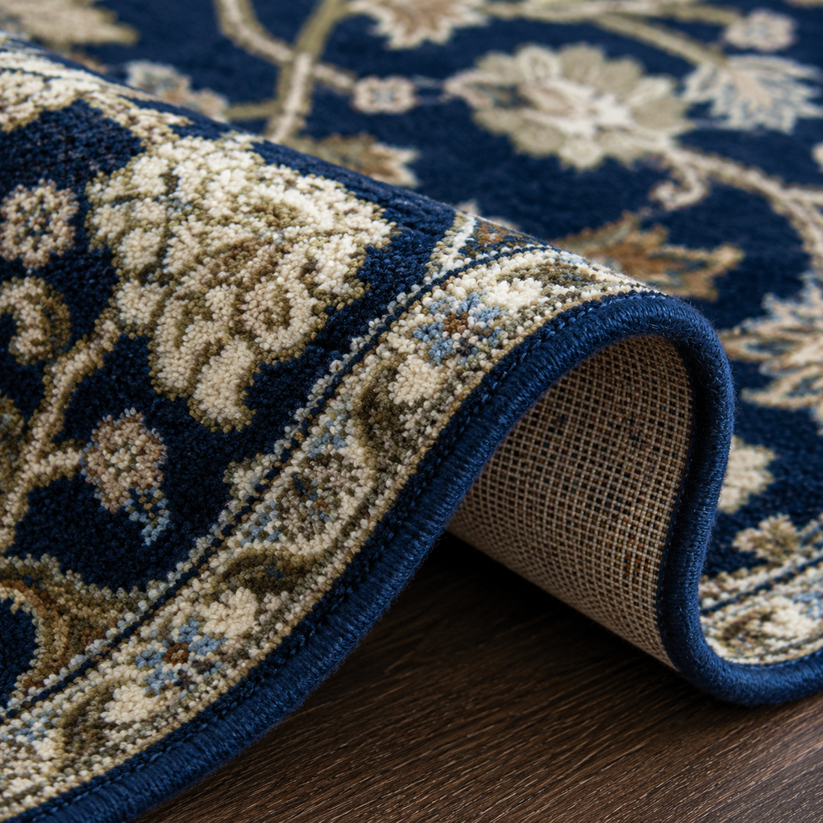 Tapis rectangulaire Isfahan – motifs orientaux floraux – bleu marine, beige et taupe