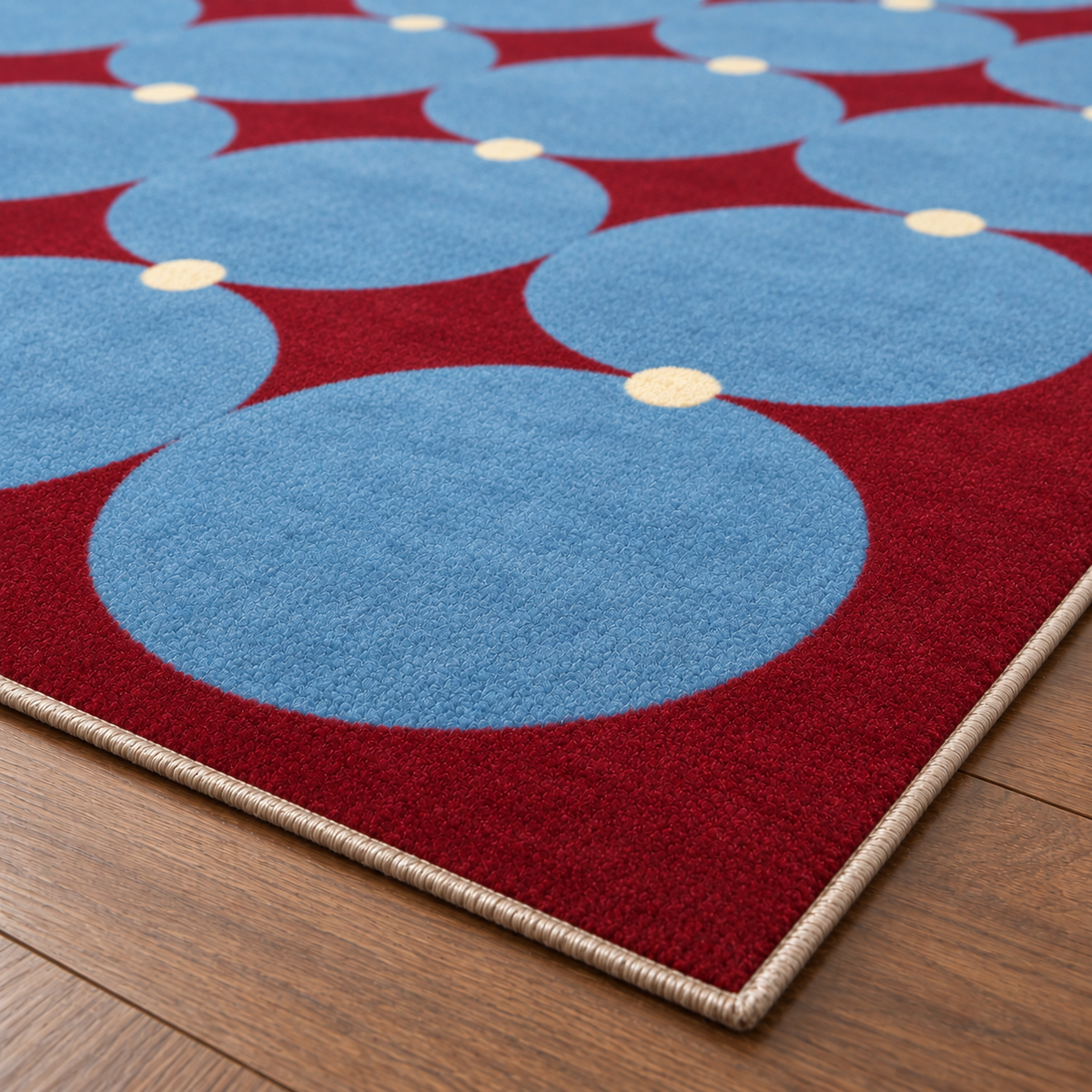 Tapis rectangulaire Nilo – motifs cercles graphiques – bleu ciel, bordeaux et beige clair
