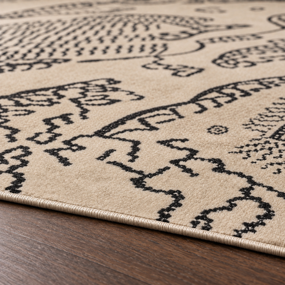 Tapis rectangulaire Kaïro – style asiatique graphique – fond écru et motifs tigres noirs