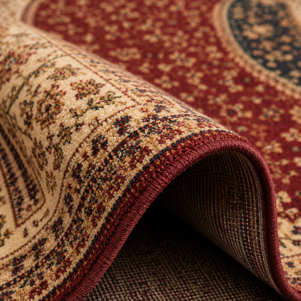 Tapis rectangulaire Soraya – style berbère classique – motifs décoratifs